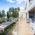 Oceanfront Oasis, Manly