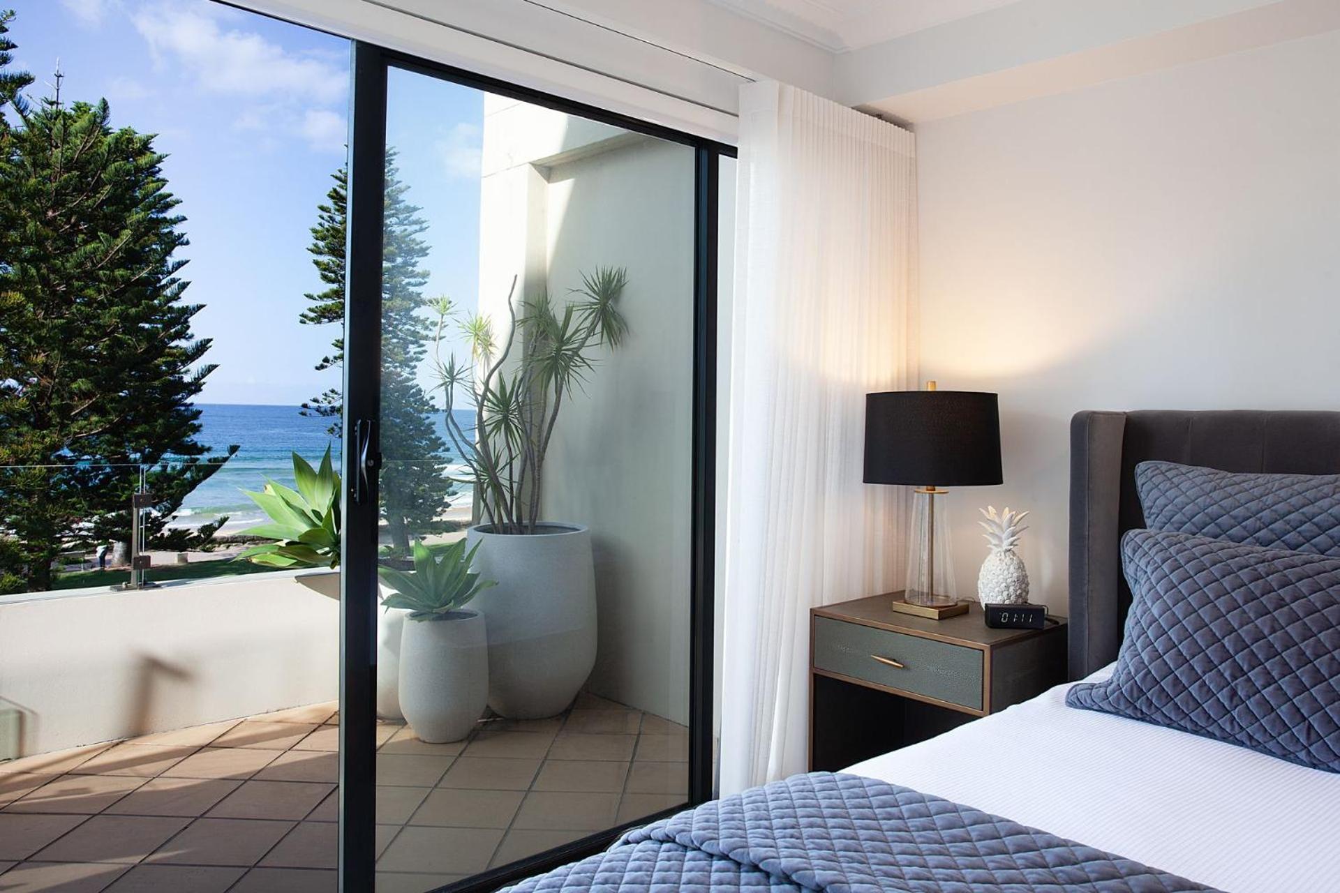 Oceanfront Oasis, Manly Apartment *